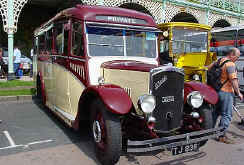 1933_Dennis_Dart_Coach.jpg (34429 bytes)