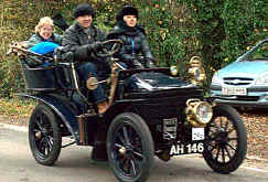 1903_Wolseley_Tonneau.jpg (53583 bytes)