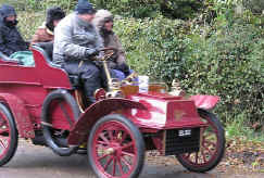 1904_Cadillac_10HP_Detachable Tonneau.jpg (51641 bytes)