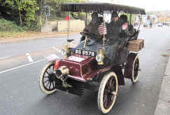 337'1904_Cadillac_Tonneau.jpg (170371 bytes)