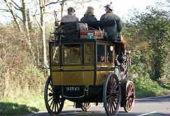 1896_Panhard_&_Levassor_rear.jpg (33194 bytes)